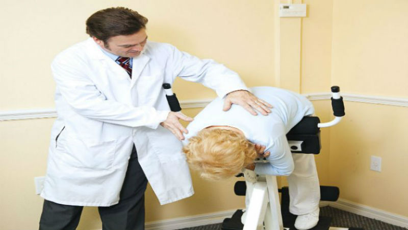 Doctors of Skokie Chiropractic Can Help Relieve Back Pain